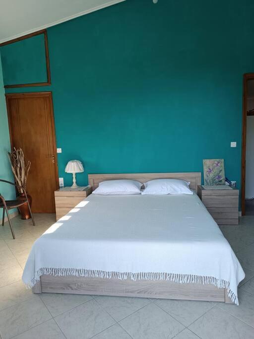 Ολόκληρος Όροφος Αγροτική Οικία Apartment Neos Pirgos Bagian luar foto